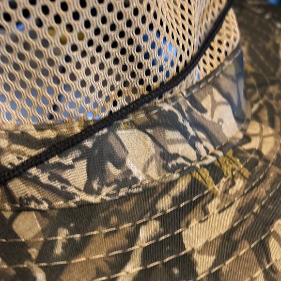 NWT style and fashion  hat. Unisex - Picture 4 of 4